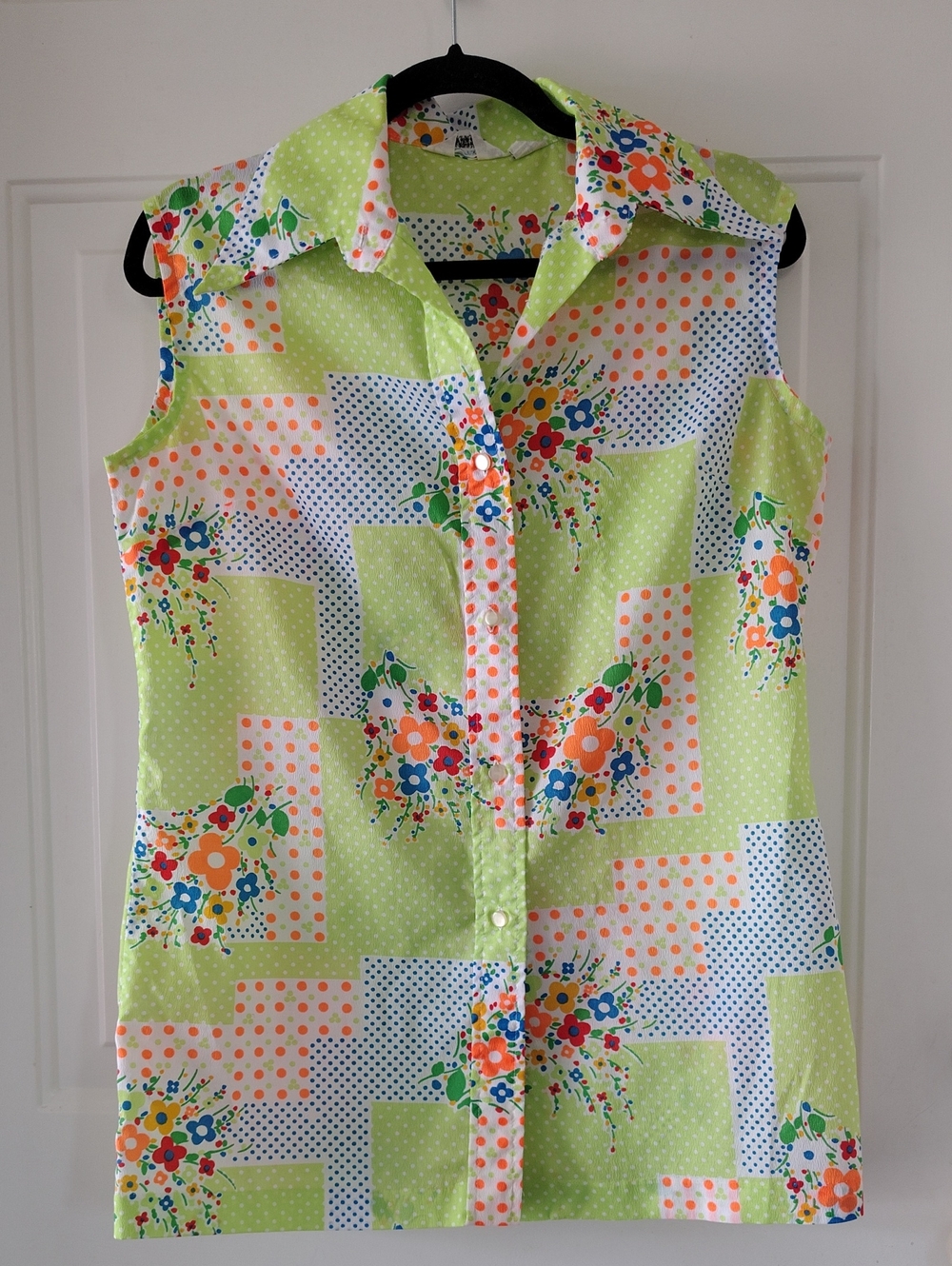 Retro 70's Sleeveless Green Floral Patchwork Button-Down Top Vintage (Fits S/M)